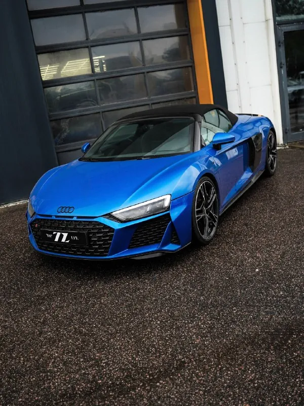 Audi R8 после установки теплозащиты выхлопа