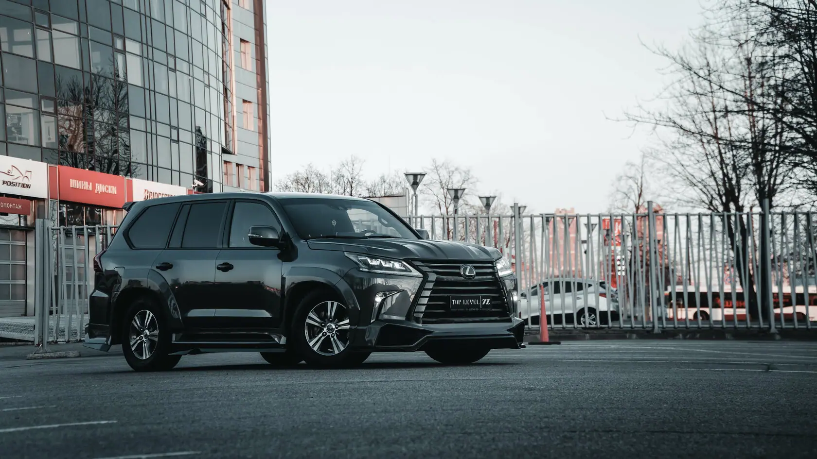 Lexus LX 570 Shikari — II: изображение проекта 3 из 14