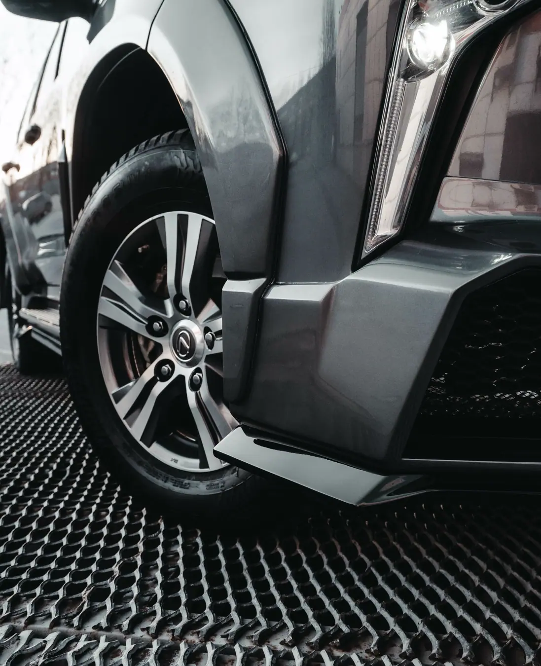 Lexus LX 570 Shikari — II: изображение проекта 6 из 14