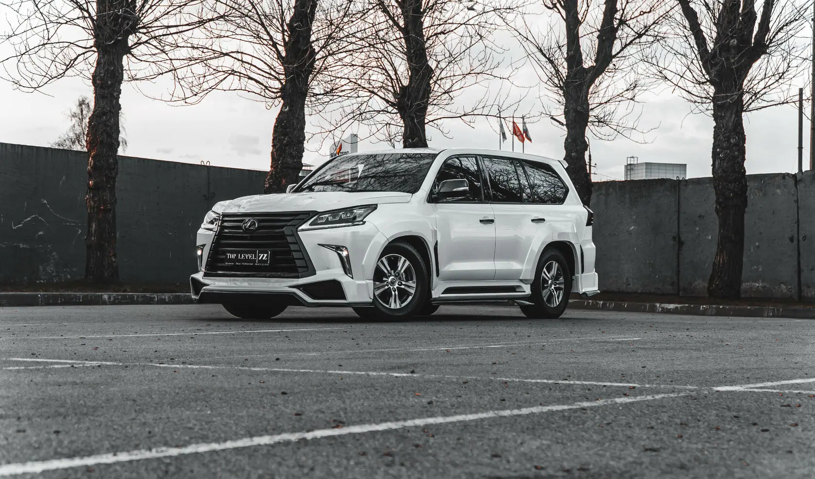 Lexus LX 570 Shikari — I: изображение проекта 6 из 13