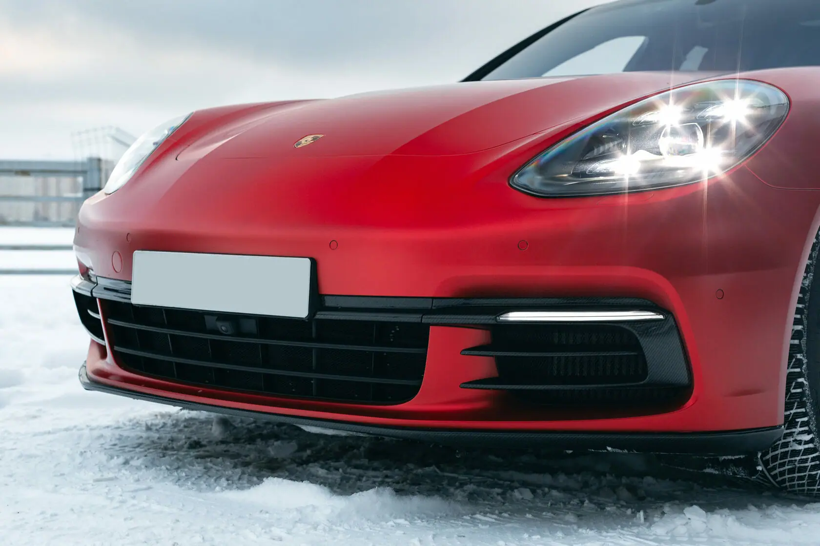 Porsche Panamera 4S: изображение проекта 2 из 28