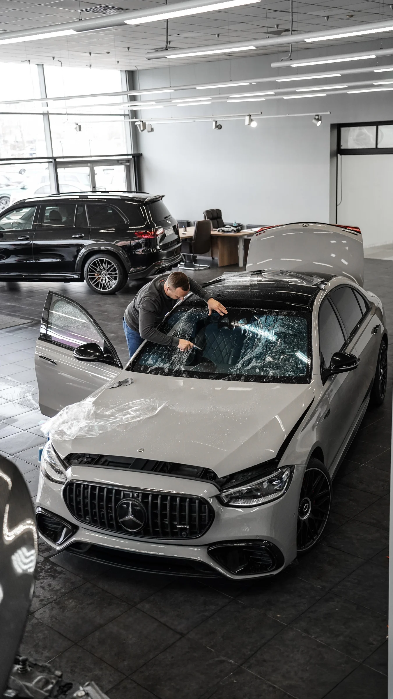 Оклейка Mercedes-Maybach защитной плёнкой